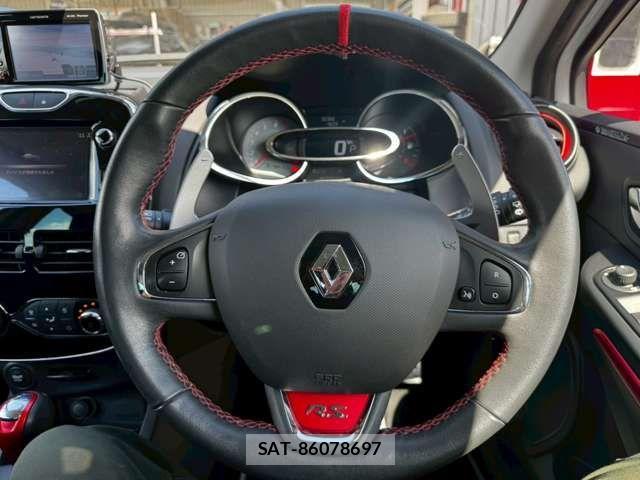 Renault LUTECIA 2014-06 2447967-16