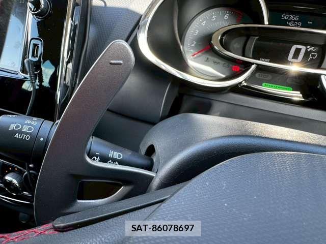 Renault LUTECIA 2014-06 2447967-18