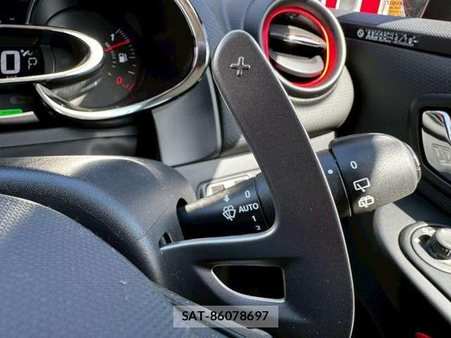 Renault LUTECIA 2014-06 2447967-19