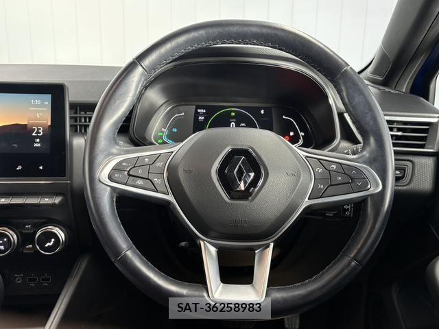 Renault LUTECIA 2022-06 2675308-12