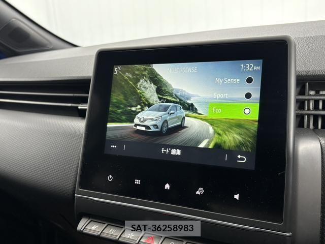 Renault LUTECIA 2022-06 2675308-6