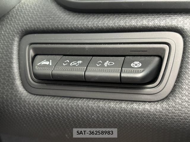 Renault LUTECIA 2022-06 2675308-7