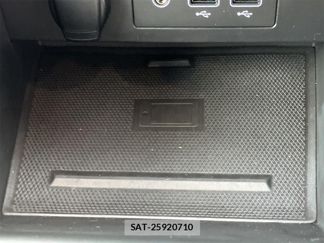 Renault LUTECIA 2021-02 3385212-20