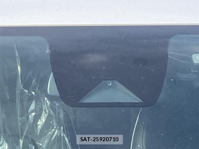 Renault LUTECIA 2021-02 3385212-22