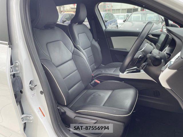 Renault LUTECIA 2022-12 4330111-7