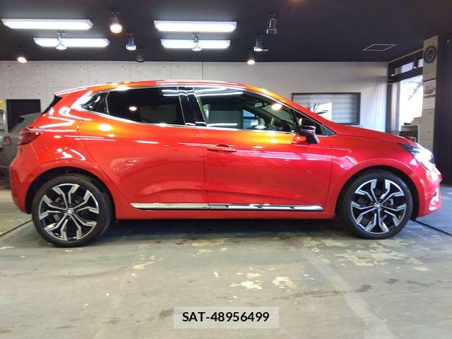 Renault LUTECIA 2024-02 6247030-3