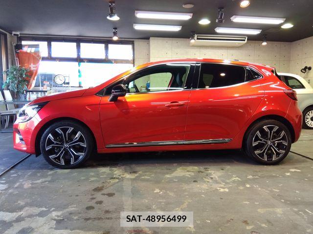 Renault LUTECIA 2024-02 6247030-4