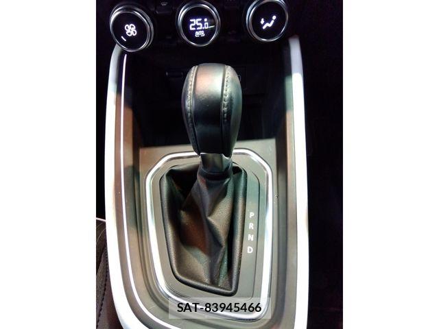 Renault LUTECIA 2023-02 6247029-9
