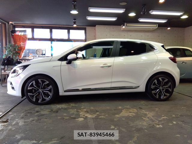 Renault LUTECIA 2023-02 6247029-4