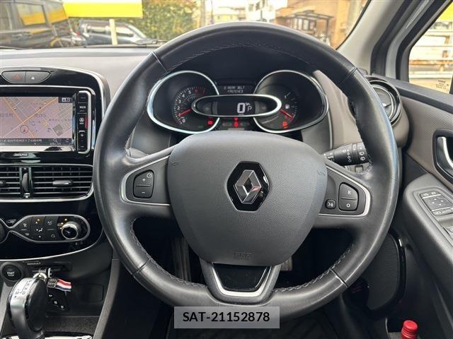 Renault LUTECIA 2019-11 6614444-15