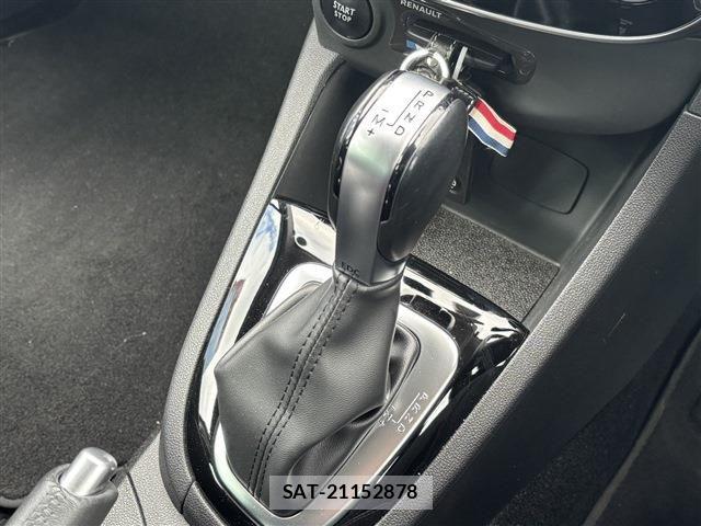 Renault LUTECIA 2019-11 6614444-19