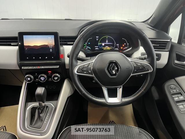 Renault LUTECIA 2023-06 6614443-11