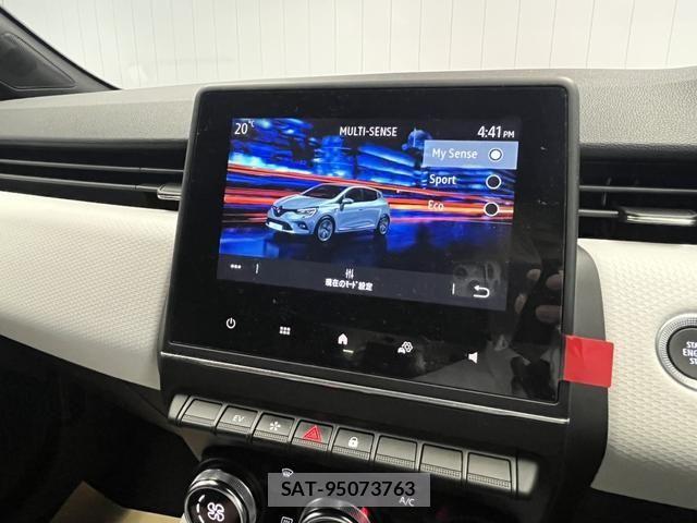 Renault LUTECIA 2023-06 6614443-6