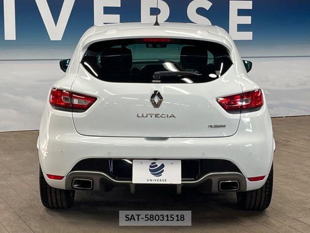 Renault LUTECIA 2017-06 6816900-15