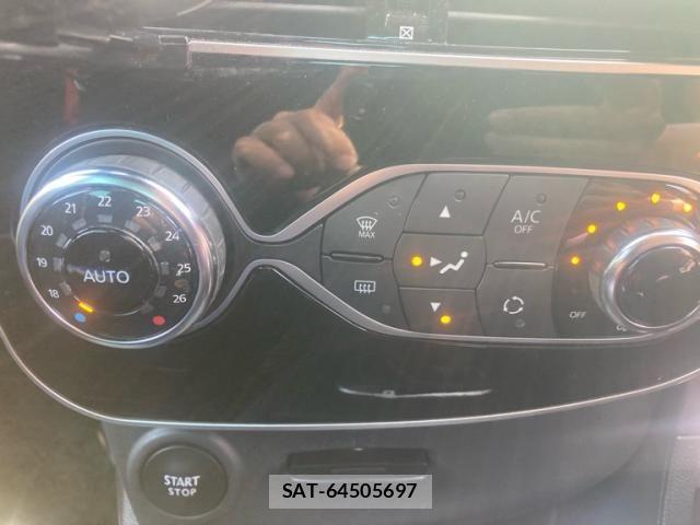 Renault LUTECIA 2018-11 6997727-22