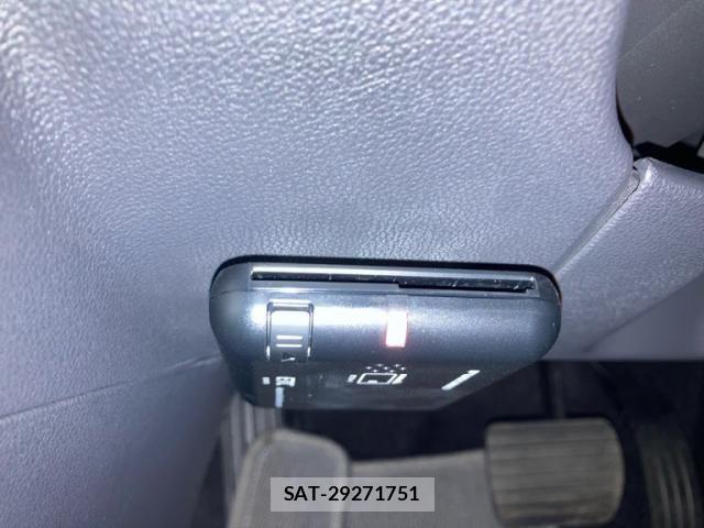 Renault LUTECIA 2016-12 7224193-17
