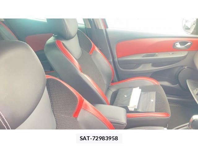 Renault LUTECIA 2018-05 7252121-10