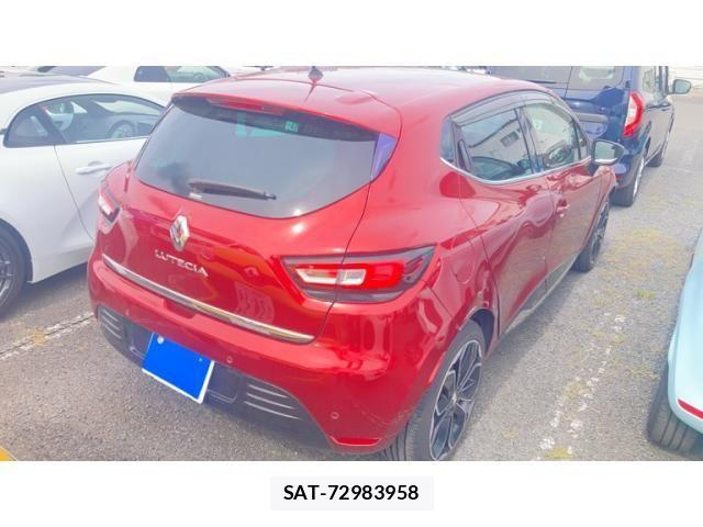 Renault LUTECIA 2018-05 7252121-2