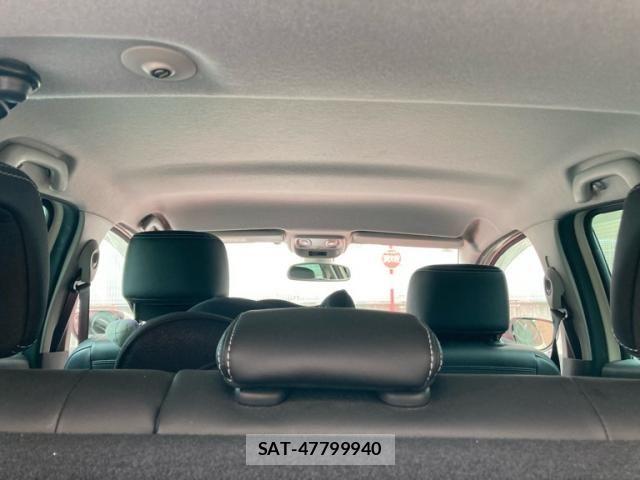 Renault LUTECIA 2017-09 7329725-21