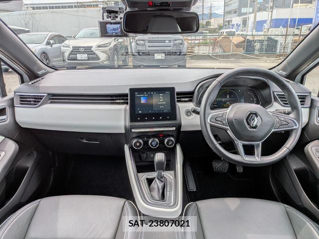 Renault LUTECIA 2024-06 7329726-1