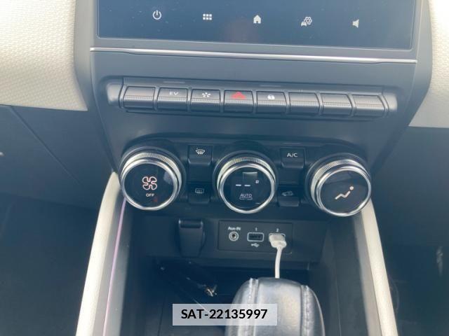 Renault LUTECIA 2023-02 7329722-20