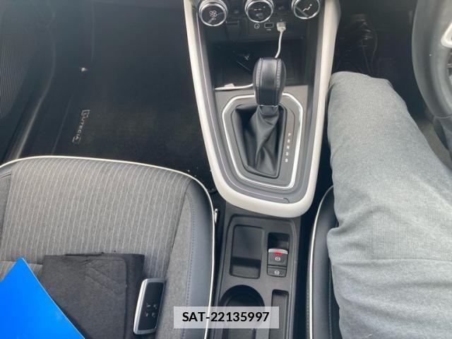 Renault LUTECIA 2023-02 7329722-21