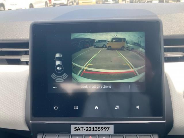 Renault LUTECIA 2023-02 7329722-22