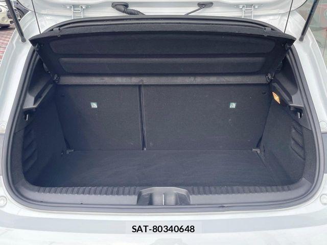Renault LUTECIA 2023-10 7359585-9