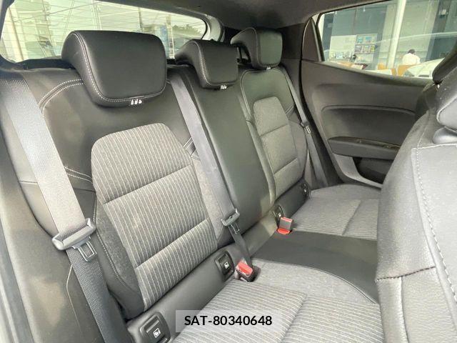 Renault LUTECIA 2023-10 7359585-8