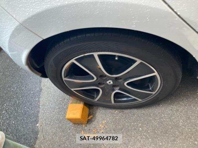 Renault LUTECIA 2015-06 7359590-16