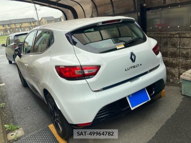 Renault LUTECIA 2015-06 7359590-1