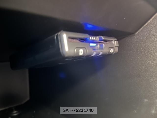 Renault LUTECIA 2023-02 7457303-9