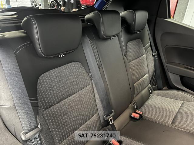 Renault LUTECIA 2023-02 7457303-4