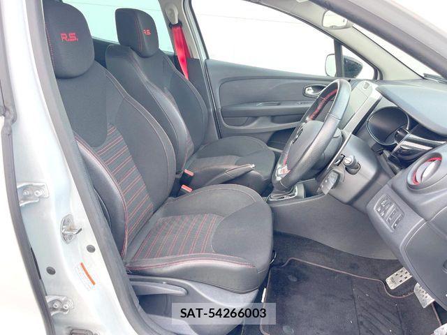 Renault LUTECIA 2018-01 7502587-7