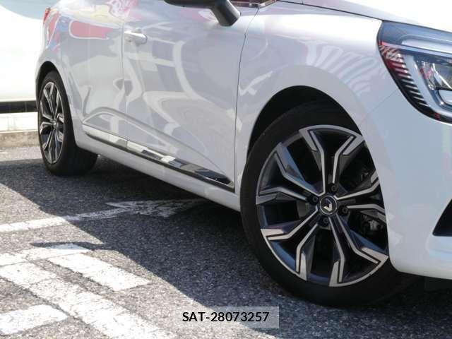 Renault LUTECIA 2020-11 7502586-14