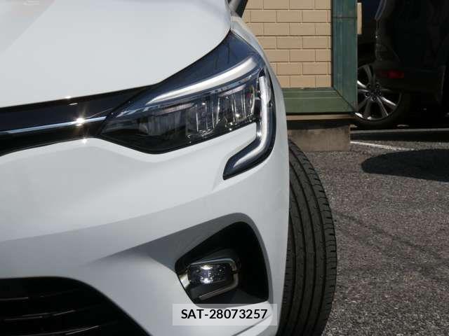Renault LUTECIA 2020-11 7502586-17