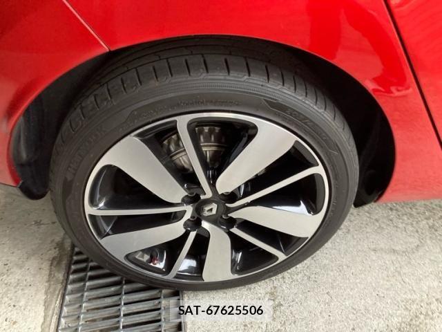 Renault LUTECIA 2016-09 7509873-6