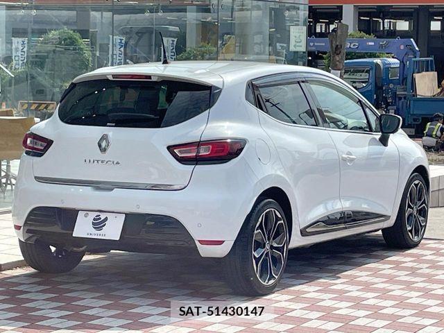 Renault LUTECIA 2018-03 7502589-16