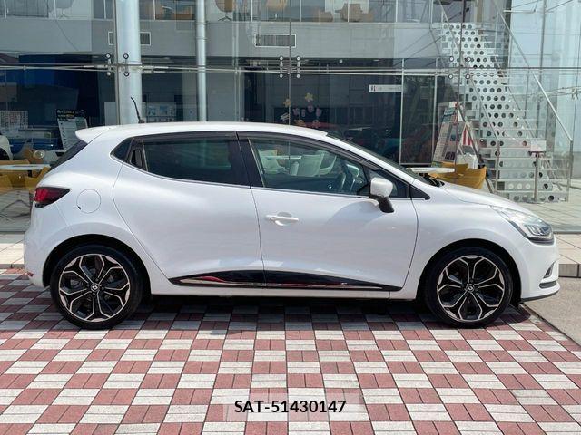 Renault LUTECIA 2018-03 7502589-17