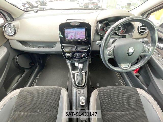 Renault LUTECIA 2018-03 7502589-1