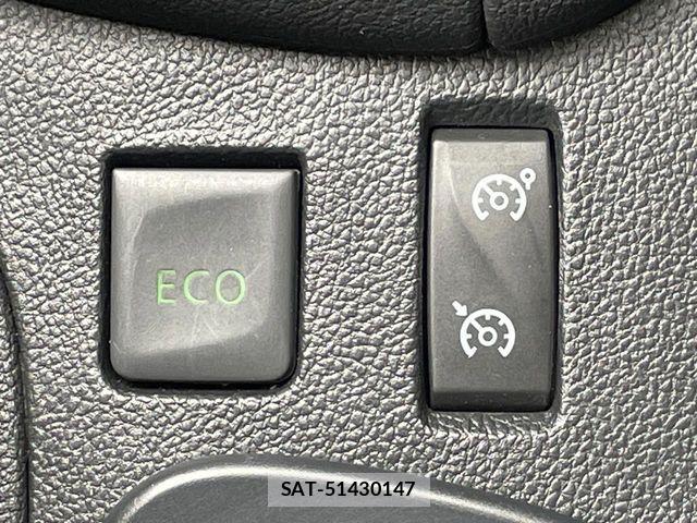 Renault LUTECIA 2018-03 7502589-5