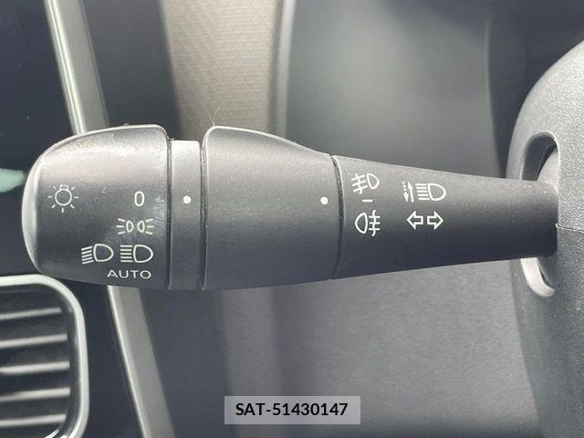 Renault LUTECIA 2018-03 7502589-7
