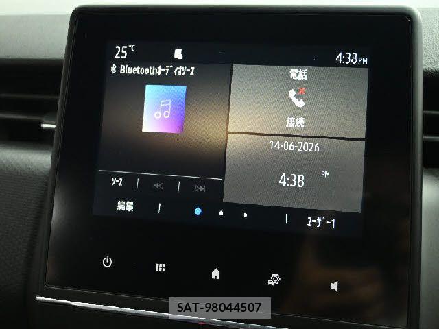 Renault LUTECIA 2021-06 7502585-16