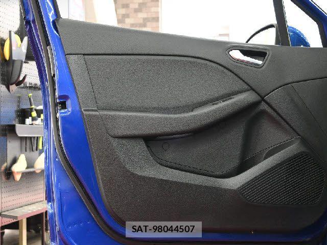 Renault LUTECIA 2021-06 7502585-21