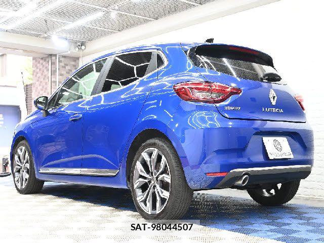 Renault LUTECIA 2021-06 7502585-2