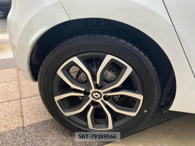 Renault LUTECIA 2017-11 7619553-3