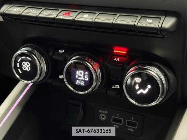 Renault LUTECIA 2023-06 7788727-14