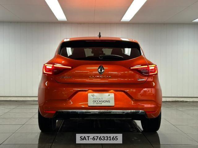 Renault LUTECIA 2023-06 7788727-16