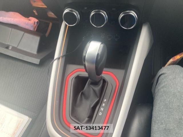 Renault LUTECIA 2020-10 7879150-11