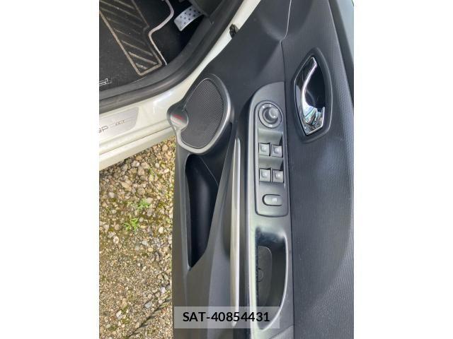 Renault LUTECIA 2014-09 7903308-10